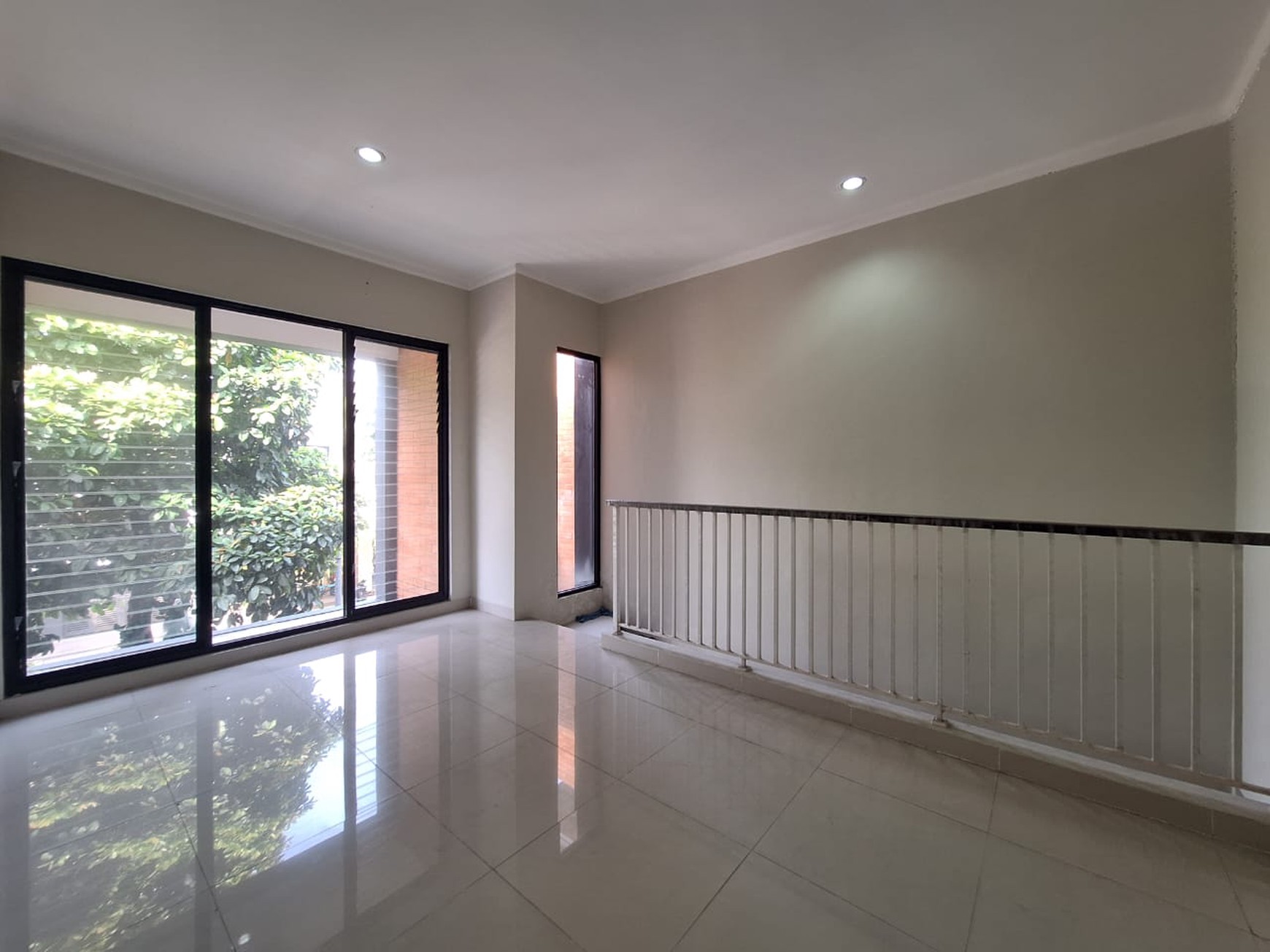 Rumah 2 lantai,dalam cluster di Bintaro Jaya 7
