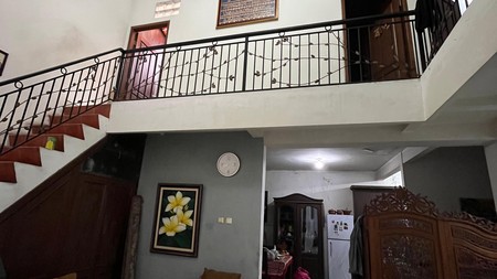 Cari Rumah di Surabaya Selatan? Cek Rumah Dijual di Menanggal Indah Ini!