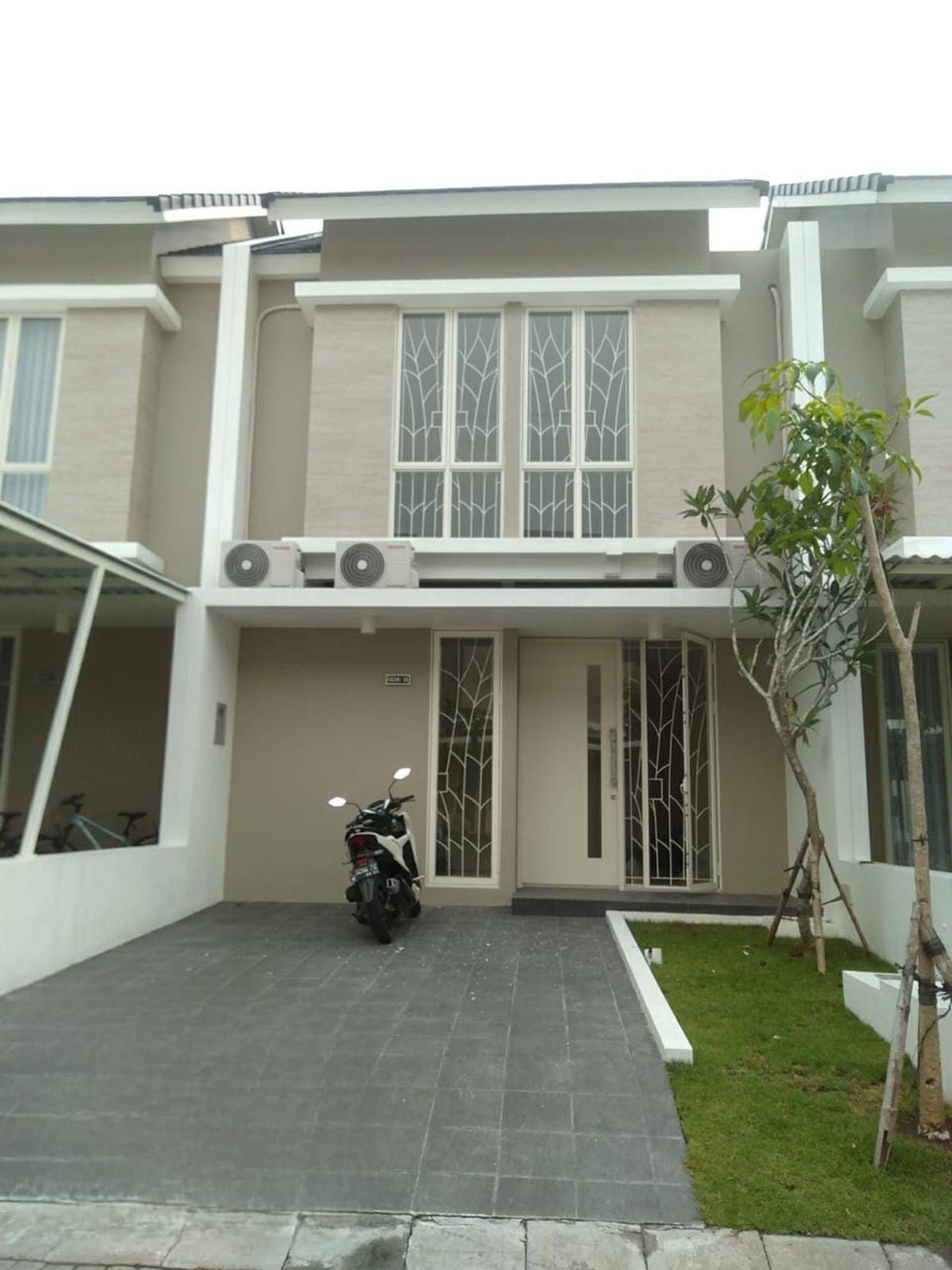 Rumah Bagus Di Citra Land Cluster The Green Lake Calathea Surabaya