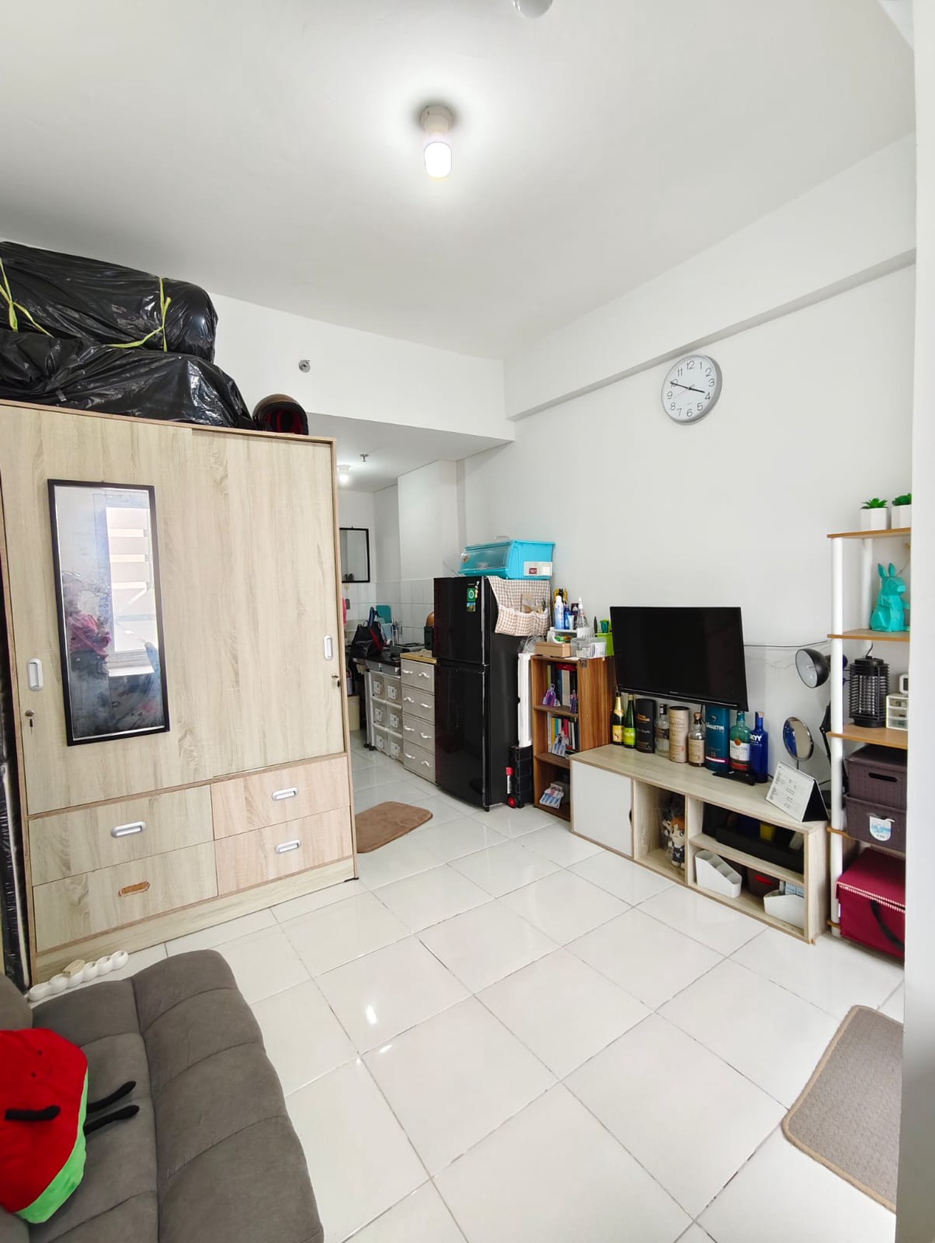 Rayakan hidup dan nikmati segala kemudahan dan kenyamanan tinggal di Apartemen Emerald Bintaro. Masa depan yang lebih baik hanya selangkah di depan Anda.