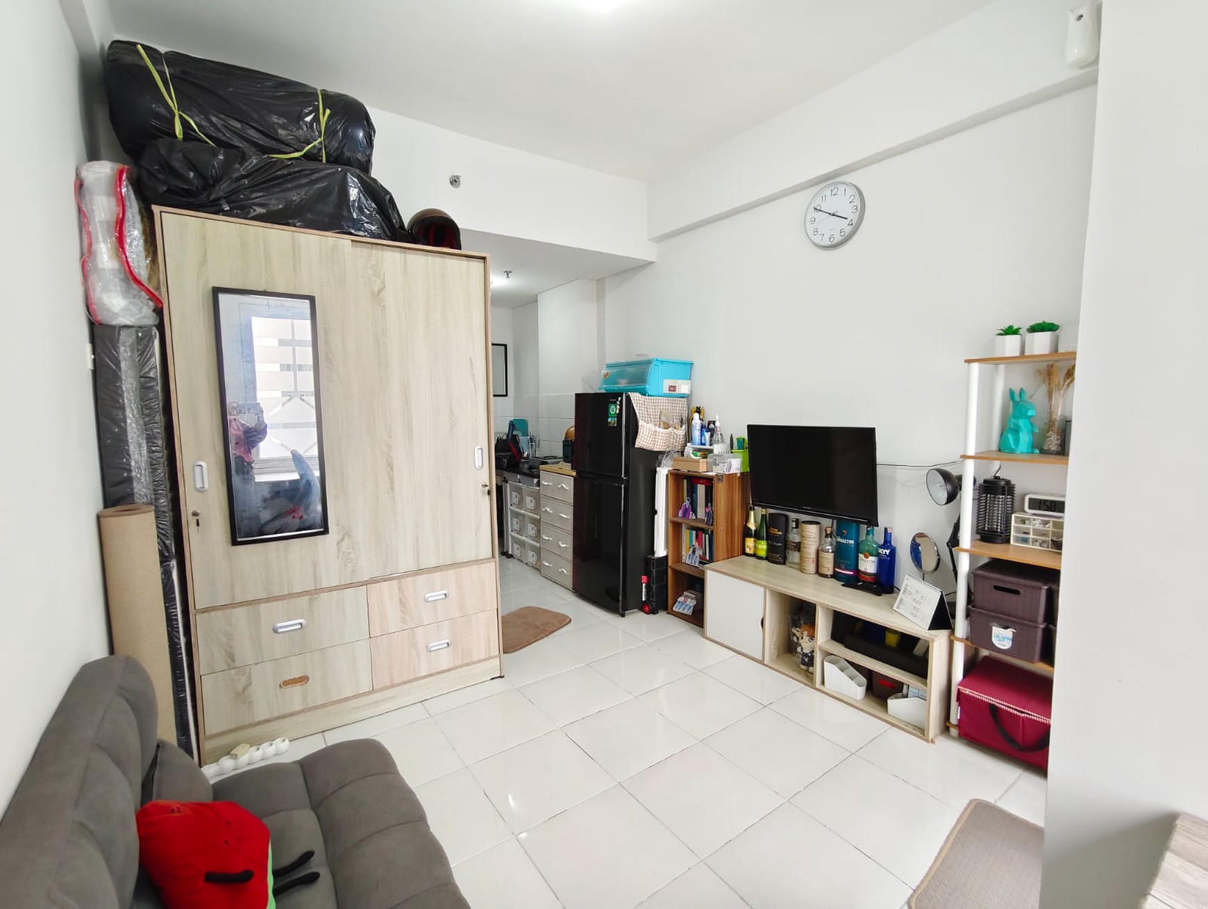 Rayakan hidup dan nikmati segala kemudahan dan kenyamanan tinggal di Apartemen Emerald Bintaro. Masa depan yang lebih baik hanya selangkah di depan Anda.