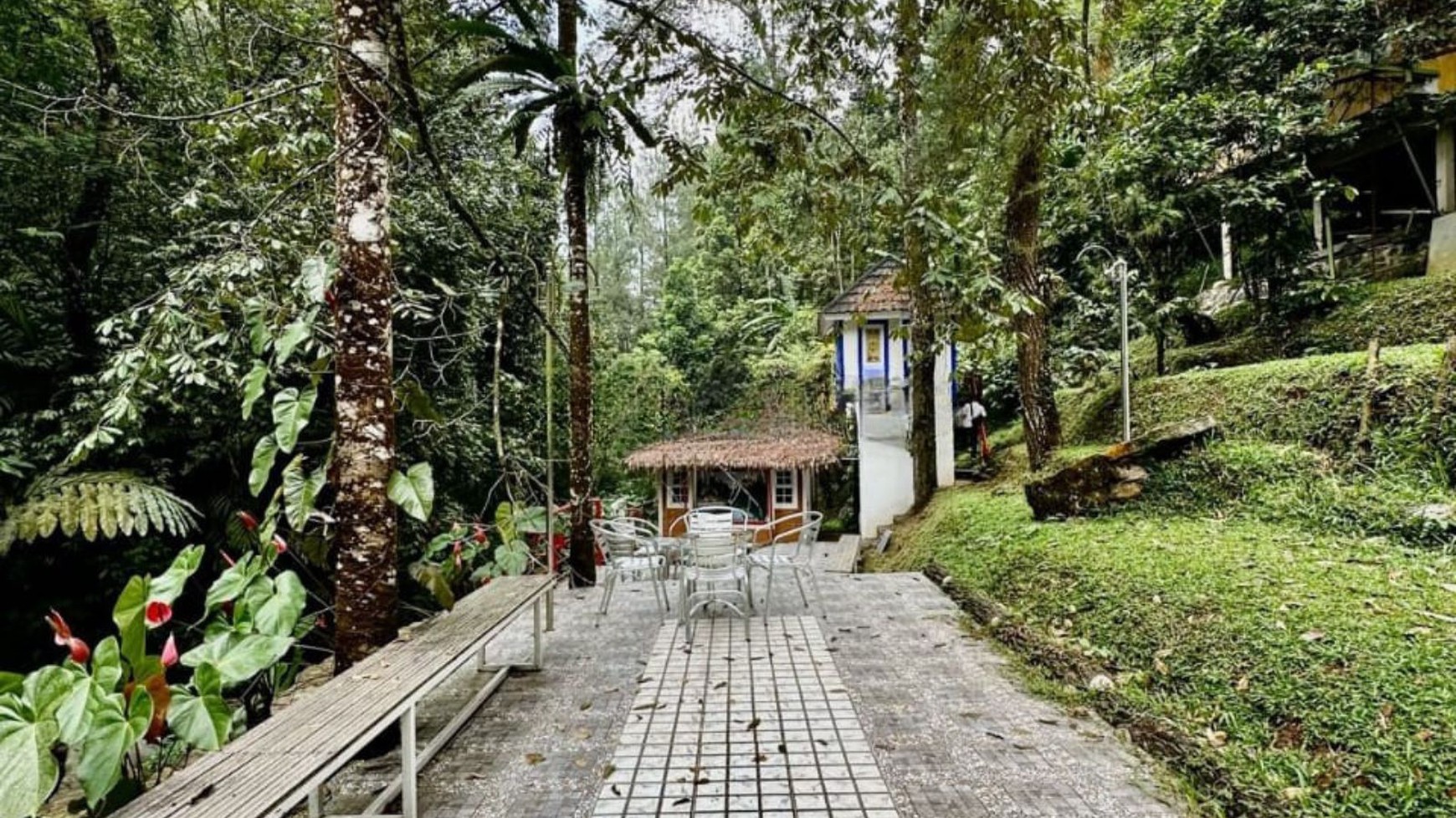 Rumah Villa Full Furnished di Mega Indah Estate Megamendung Bogor