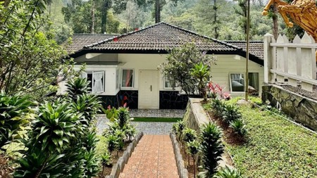 Rumah Villa Full Furnished di Mega Indah Estate Megamendung Bogor