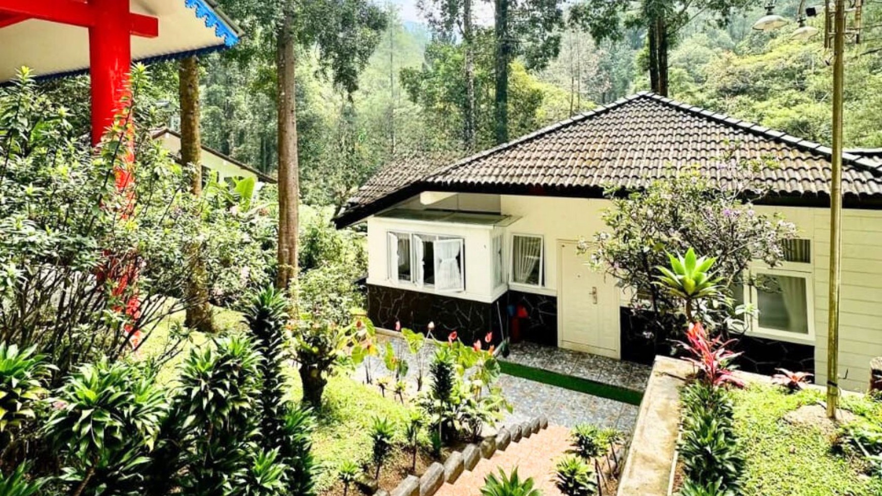 Rumah Villa Full Furnished di Mega Indah Estate Megamendung Bogor