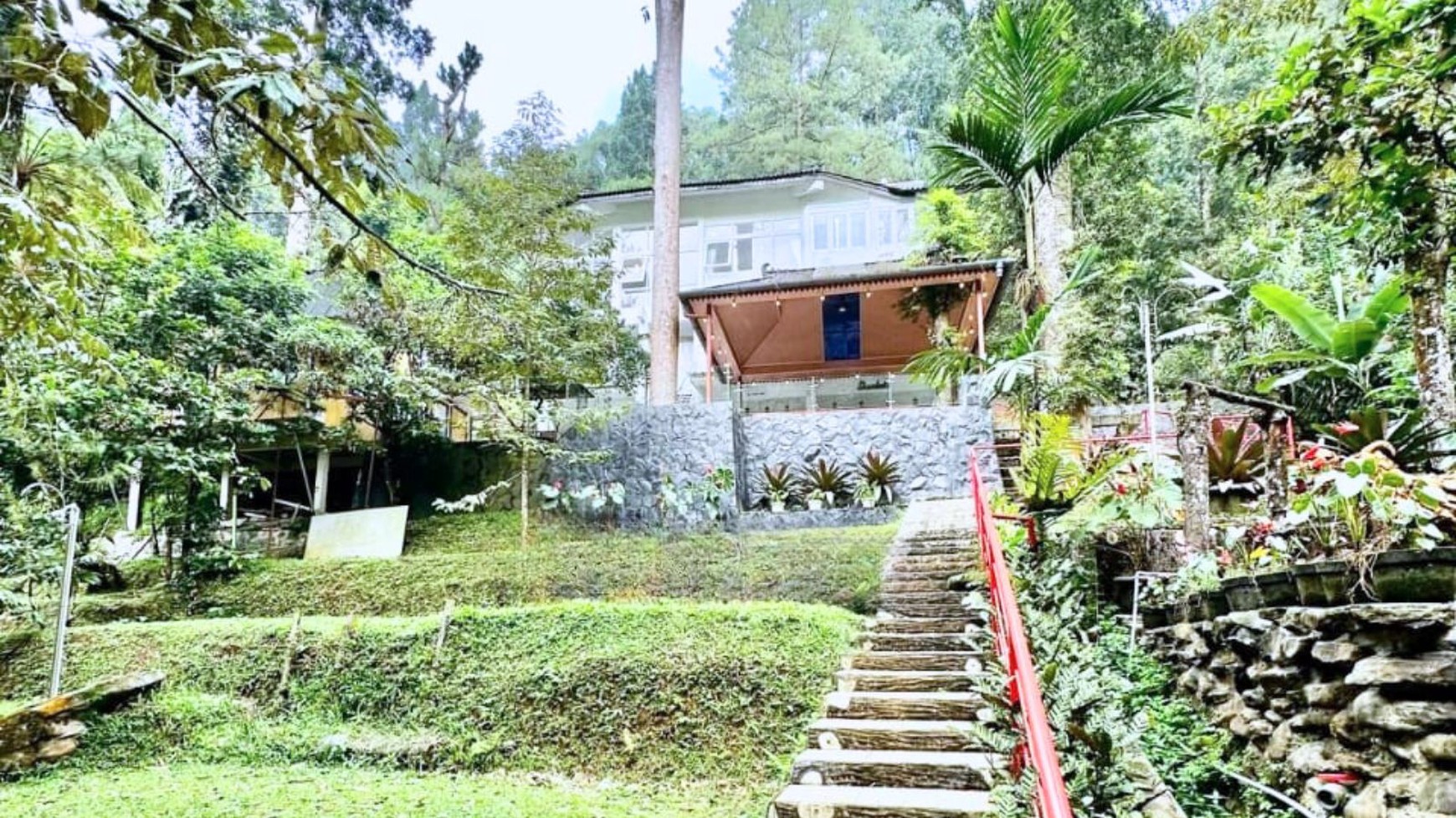 Rumah Villa Full Furnished di Mega Indah Estate Megamendung Bogor