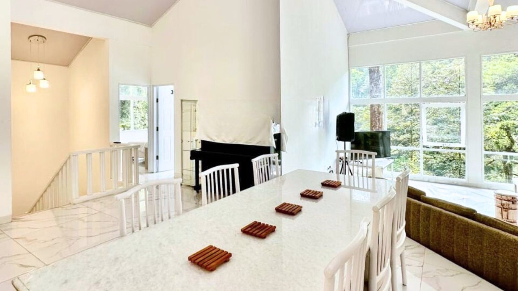 Rumah Villa Full Furnished di Mega Indah Estate Megamendung Bogor