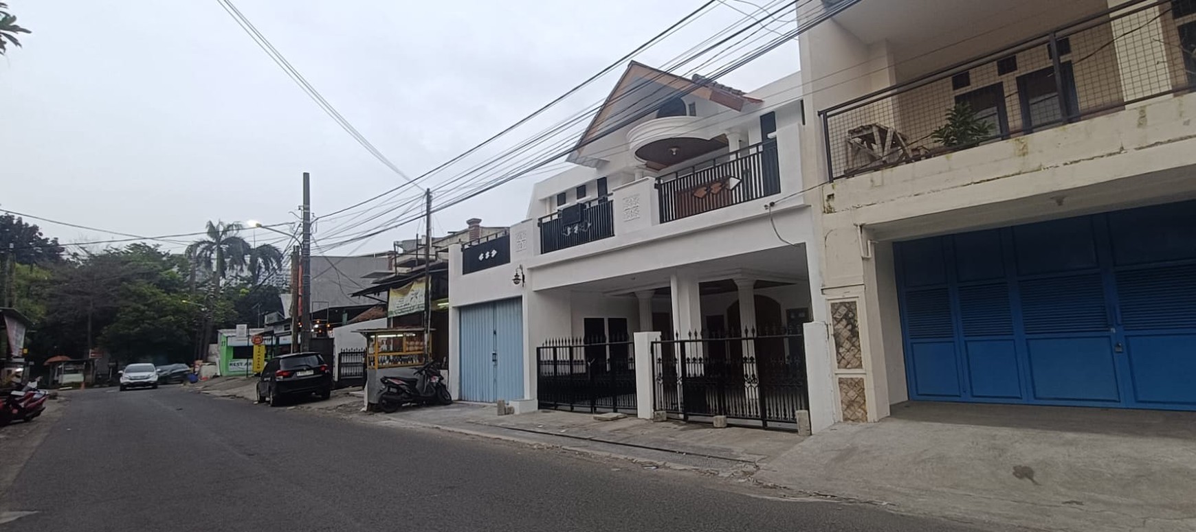 Rumah untuk tempat usaha ,Bekasi Timur