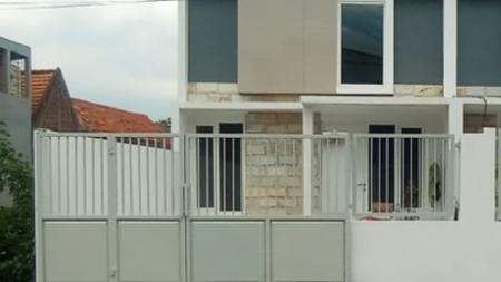 Dijual Rumah Baru Modern Minimalis di Surabaya Timur Dekat UPN