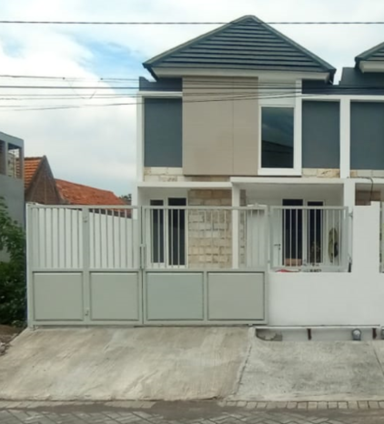 Dijual Rumah Baru Modern Minimalis di Surabaya Timur Dekat UPN