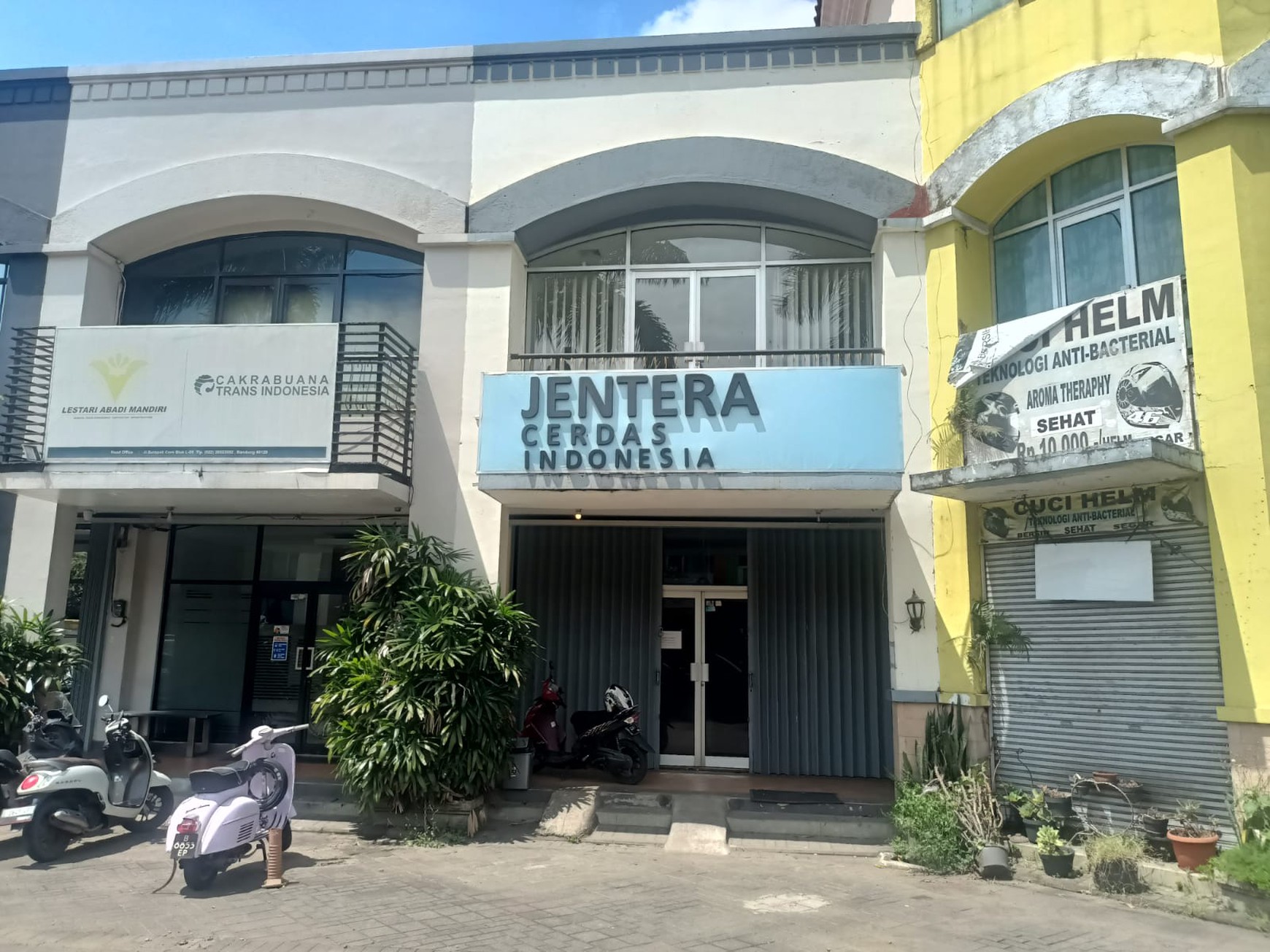 DISEWAKAN RUKO SIAP PAKAI, LOKASI STRATEGIS DI PUSAT KOTA