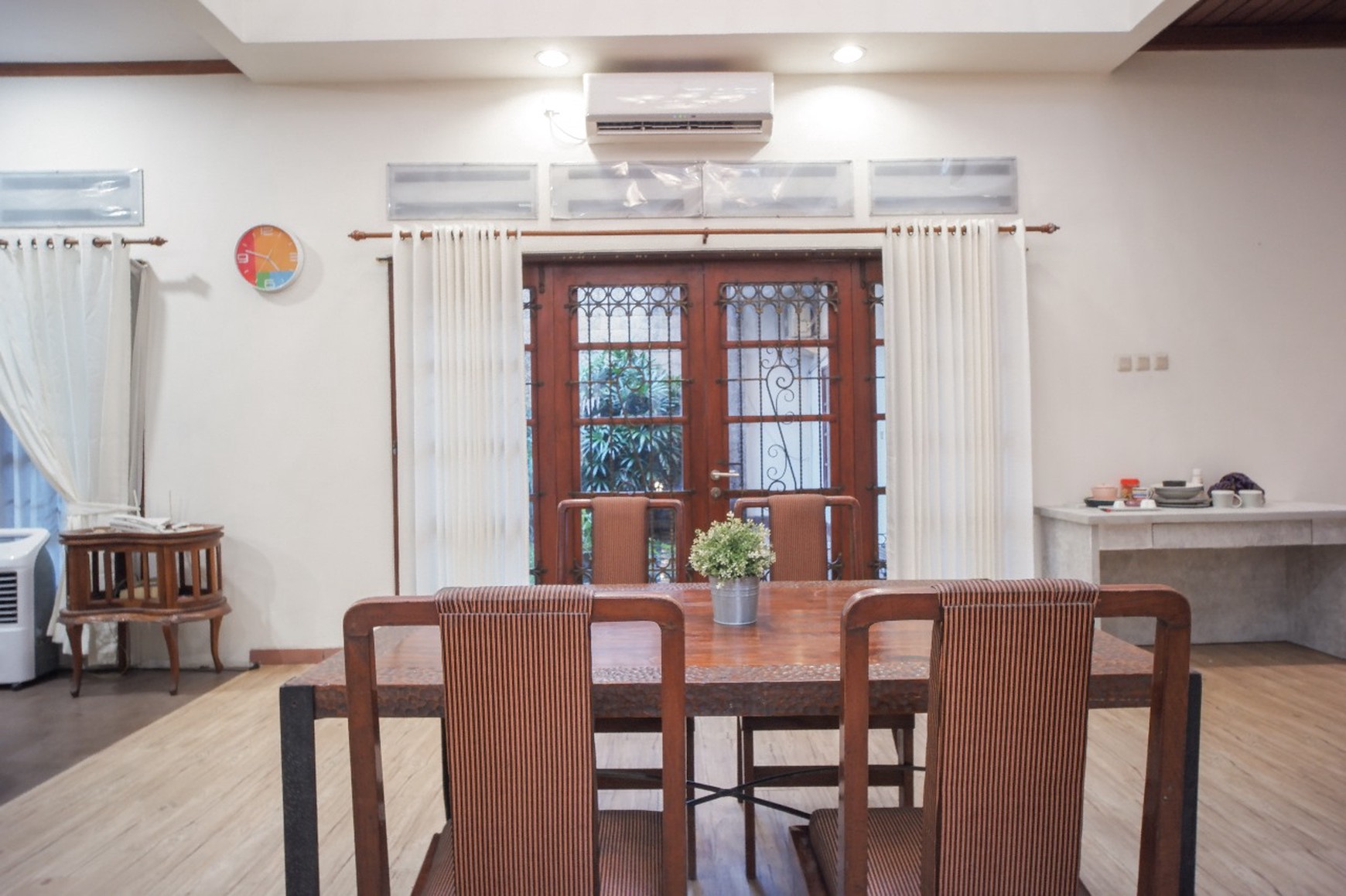 Rumah Mewah Kompleks Exclusive MARGOREJO INDAH