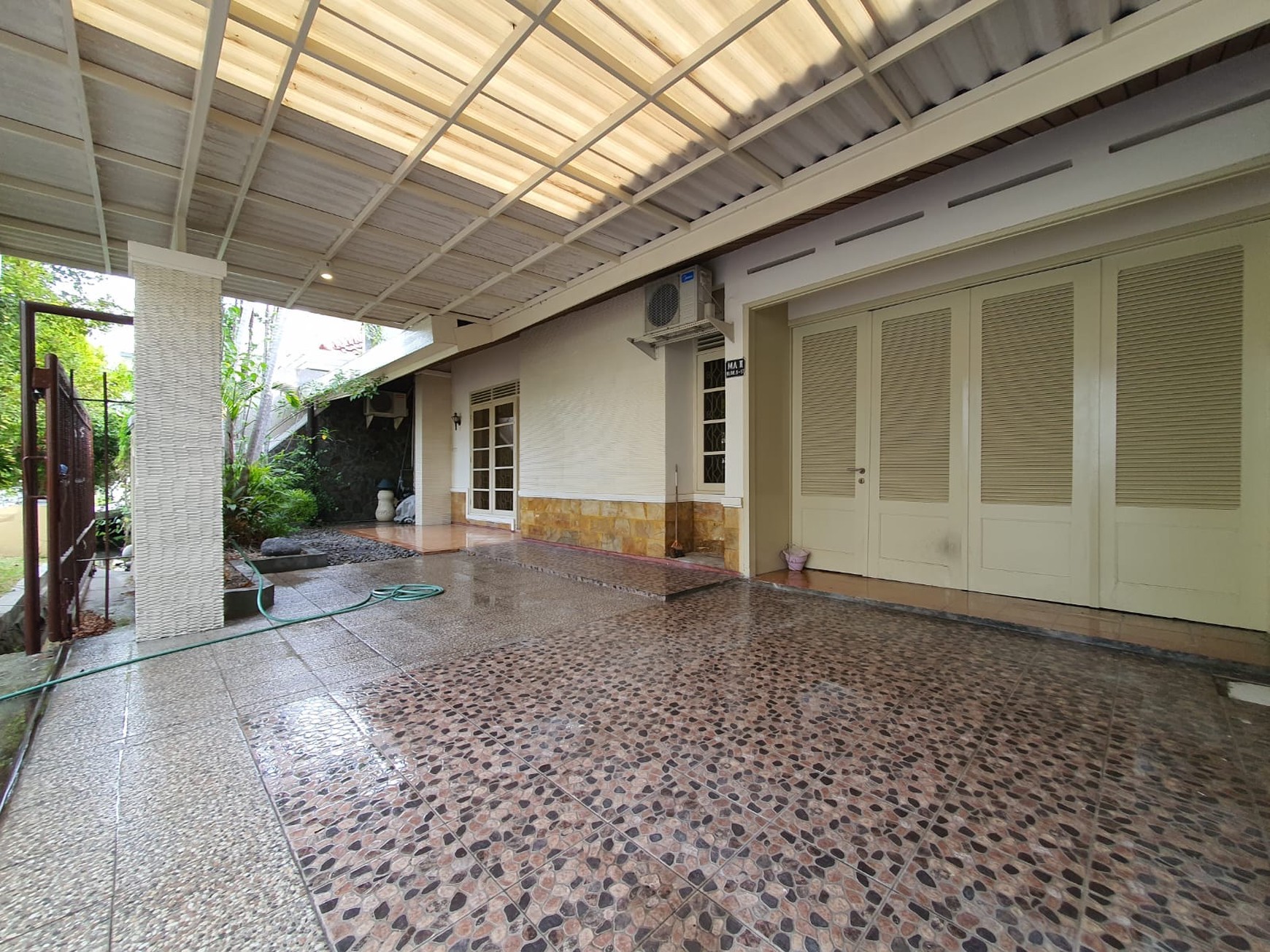 Dijual Rumah Bagus Medokan Asri Tengah