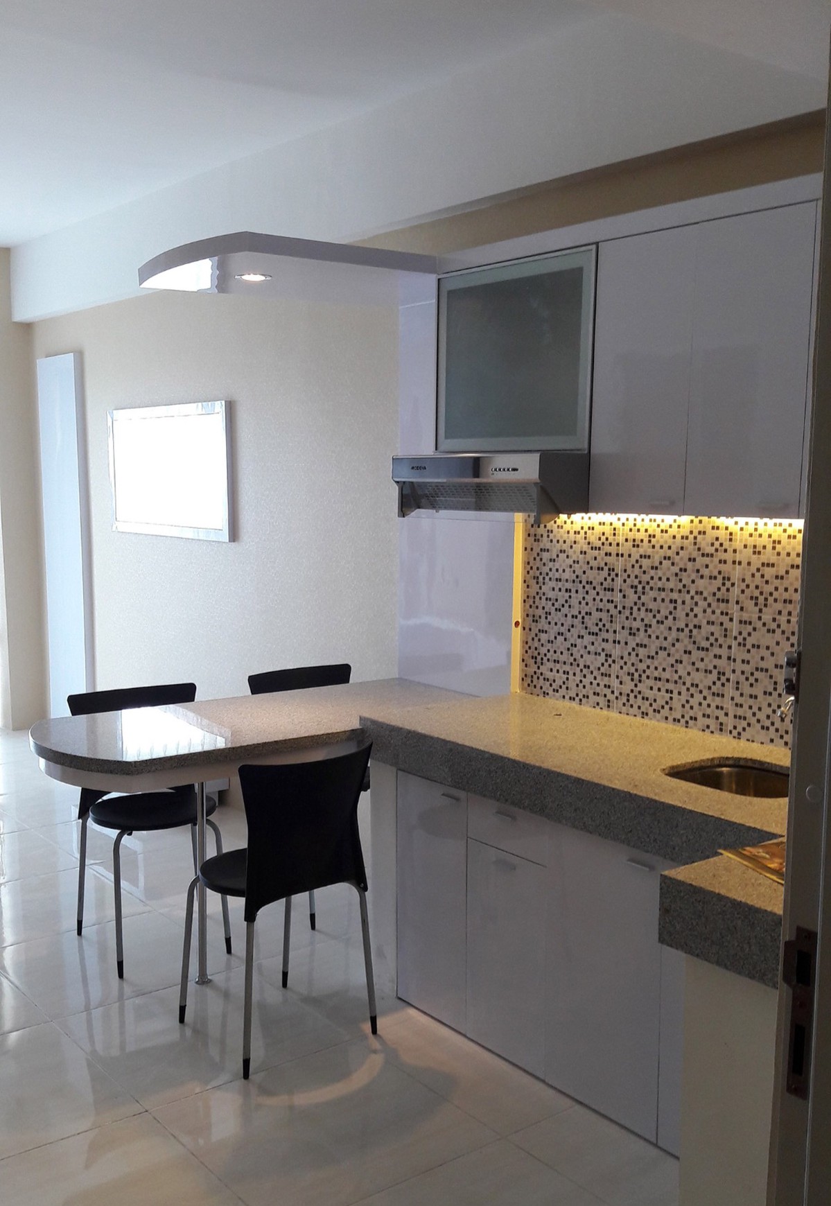 Dijual Apartemen Puncak Bukit Golf Tipe 2 Bedroom Full Furnished Tower B Lantai 26 View Kota