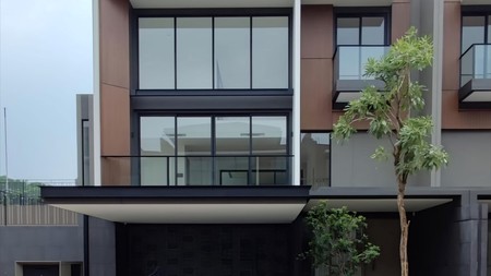 Langka Rumah NAVAPARK LAUREL View langsung ke BOTANICAL Park