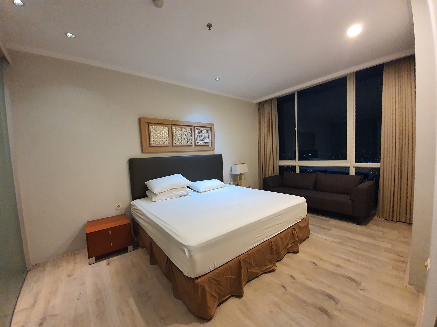 Disewakan Apartemen Vue Ciputra World Surabaya Tipe 3 Br Renov 2 Br Jumbo Size - Best City.view - Lantai 32