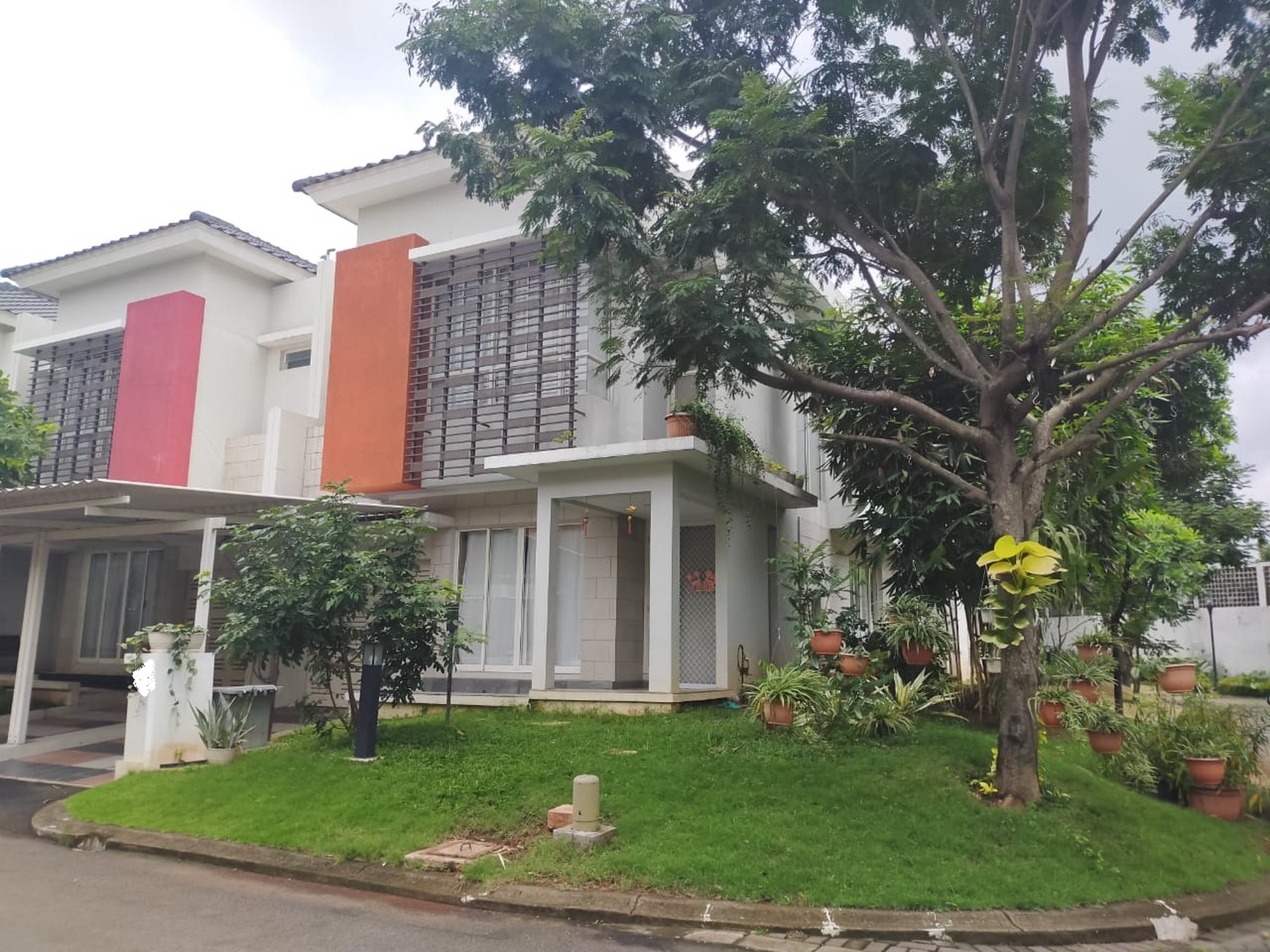 Flash Sale. Rumah mewah cluster Volta, Gading Serpong