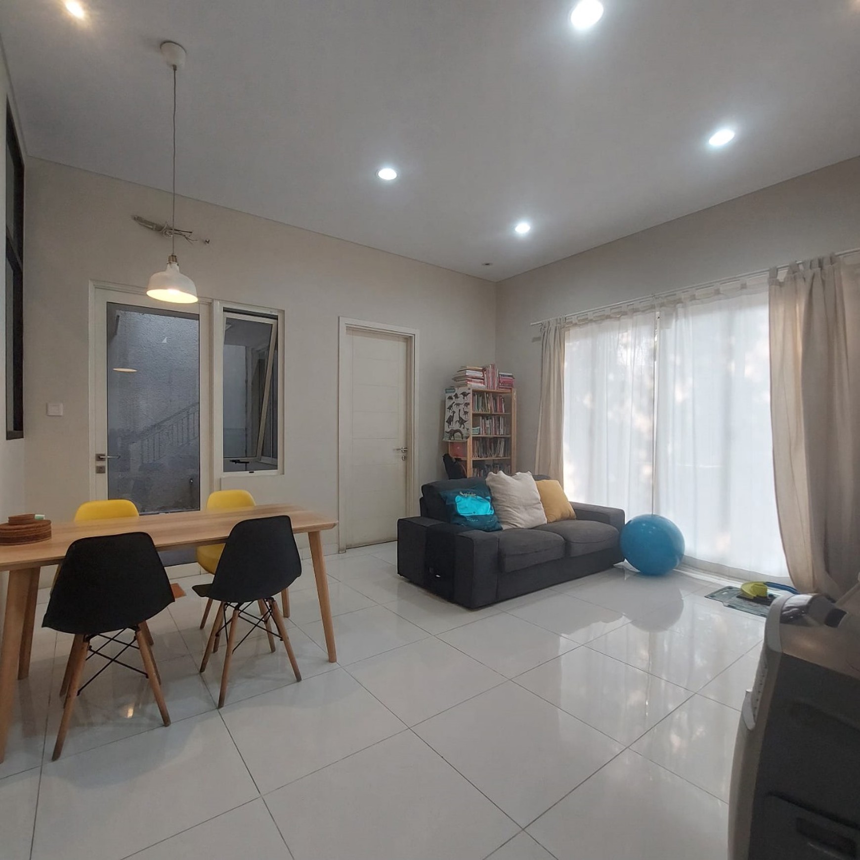 Flash Sale. Rumah mewah cluster Volta, Gading Serpong