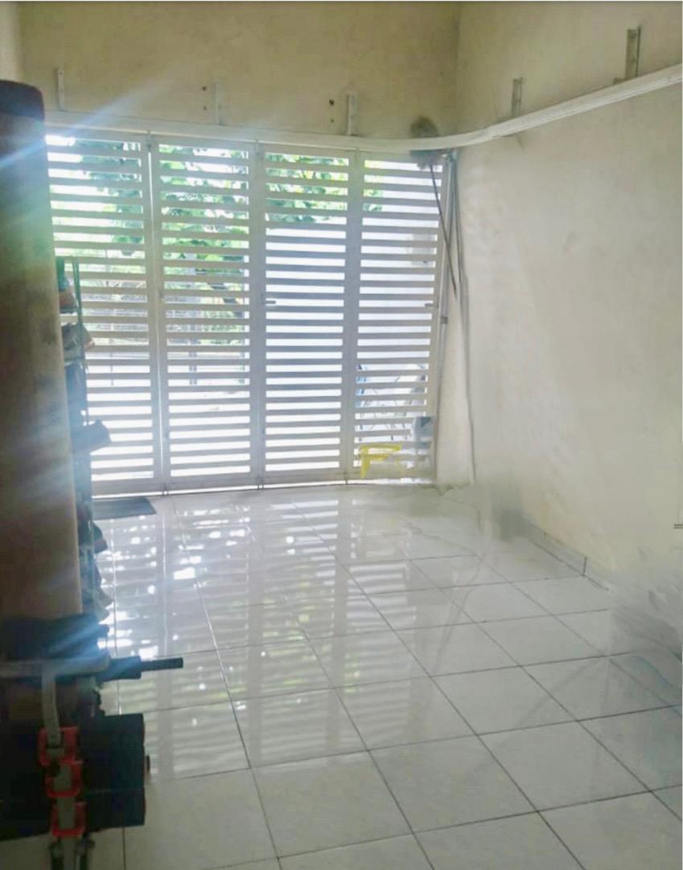 GIRI LOKA 2 DIJUAL RUMAH TINGKAT 1 SHM HADAP TIMUR