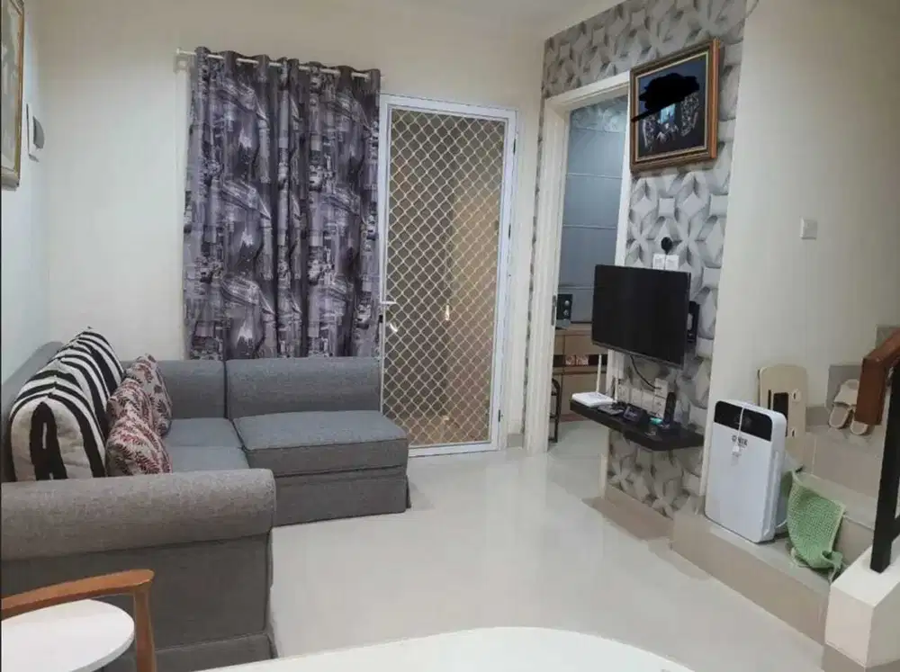 Termurah. Rumah hoek di cluster Tesla, Gading Serpong