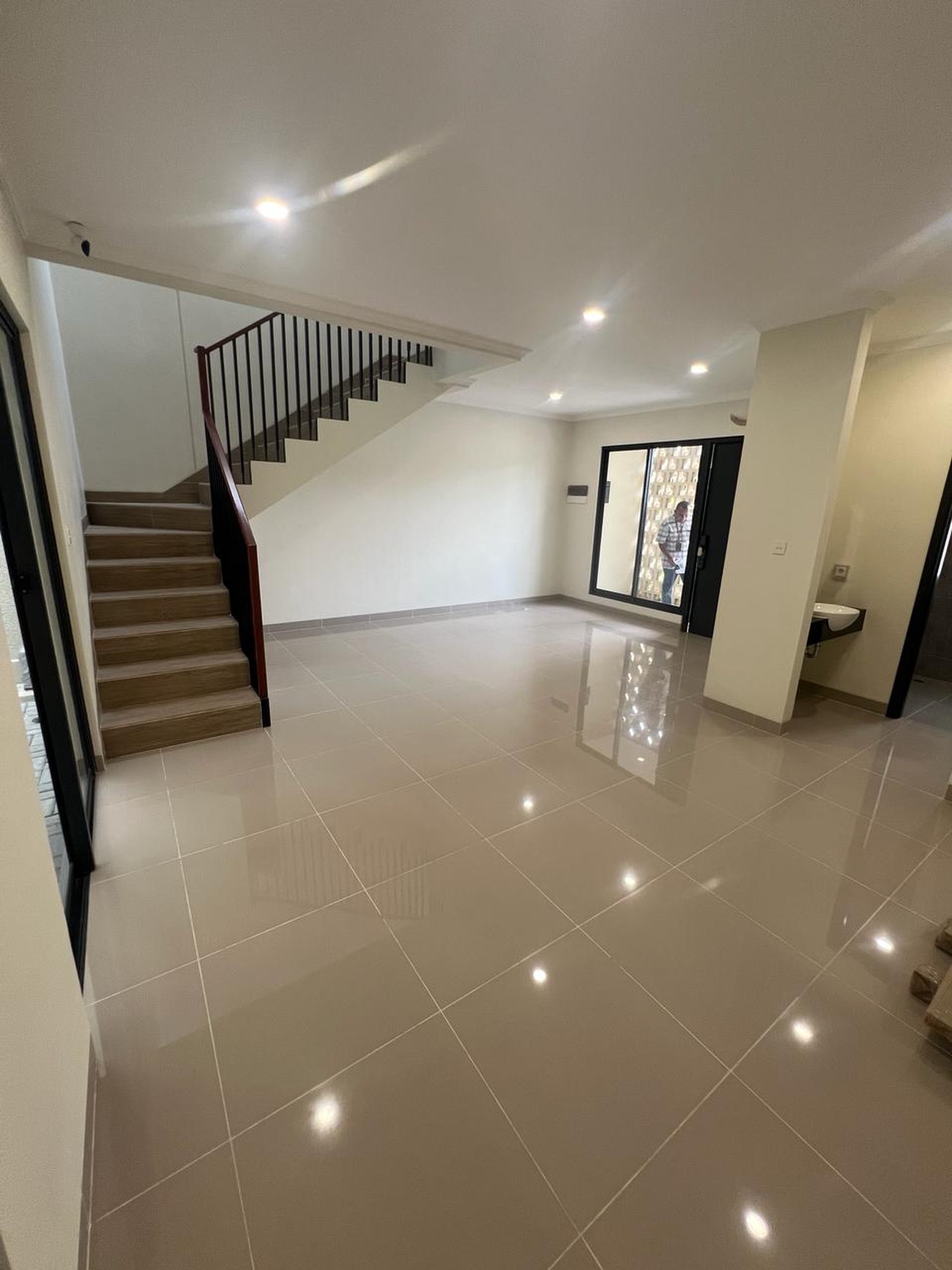 Hot Price. Rumah mewah cluster Carson, Gading Serpong