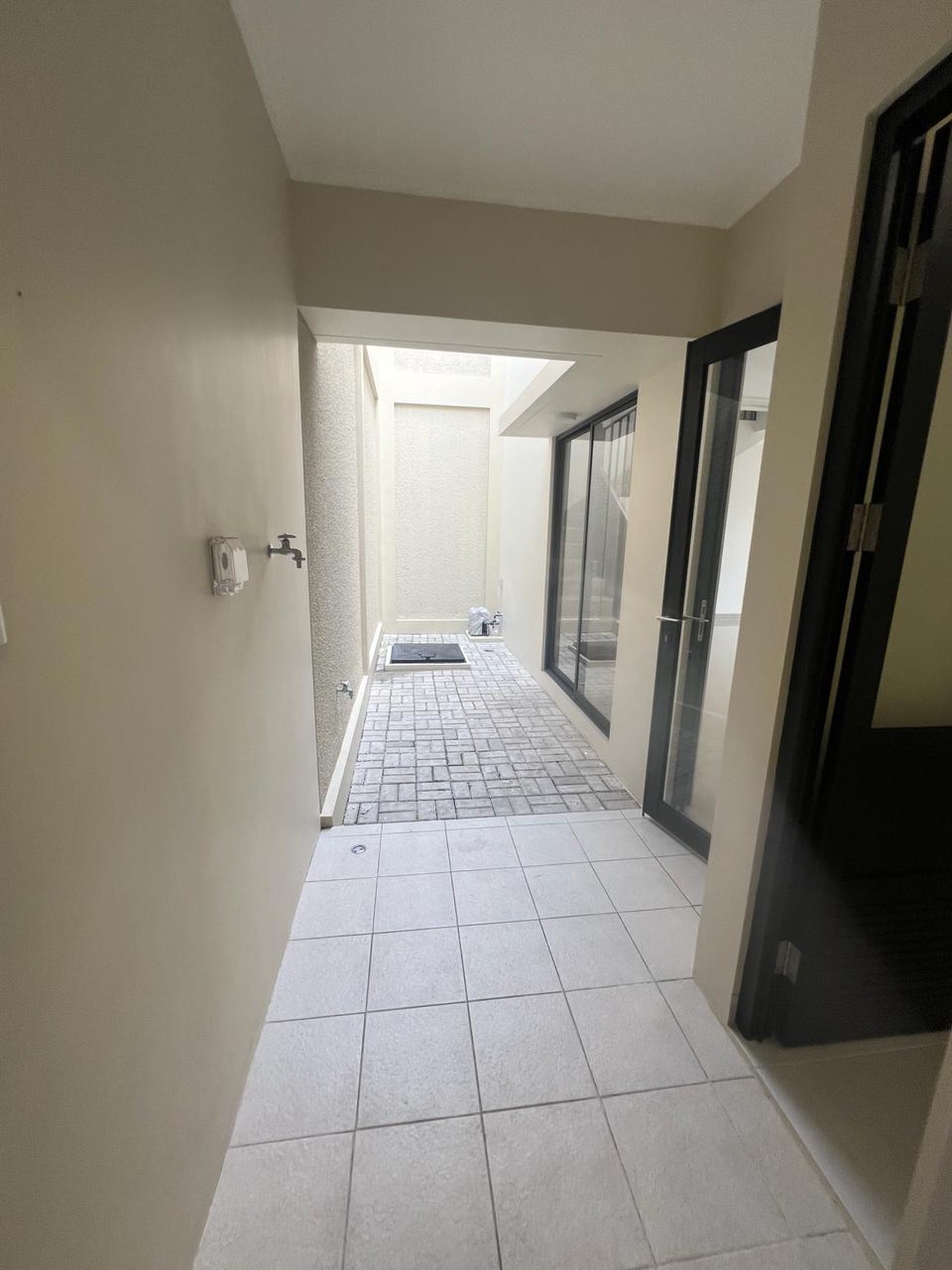 Hot Price. Rumah mewah cluster Carson, Gading Serpong