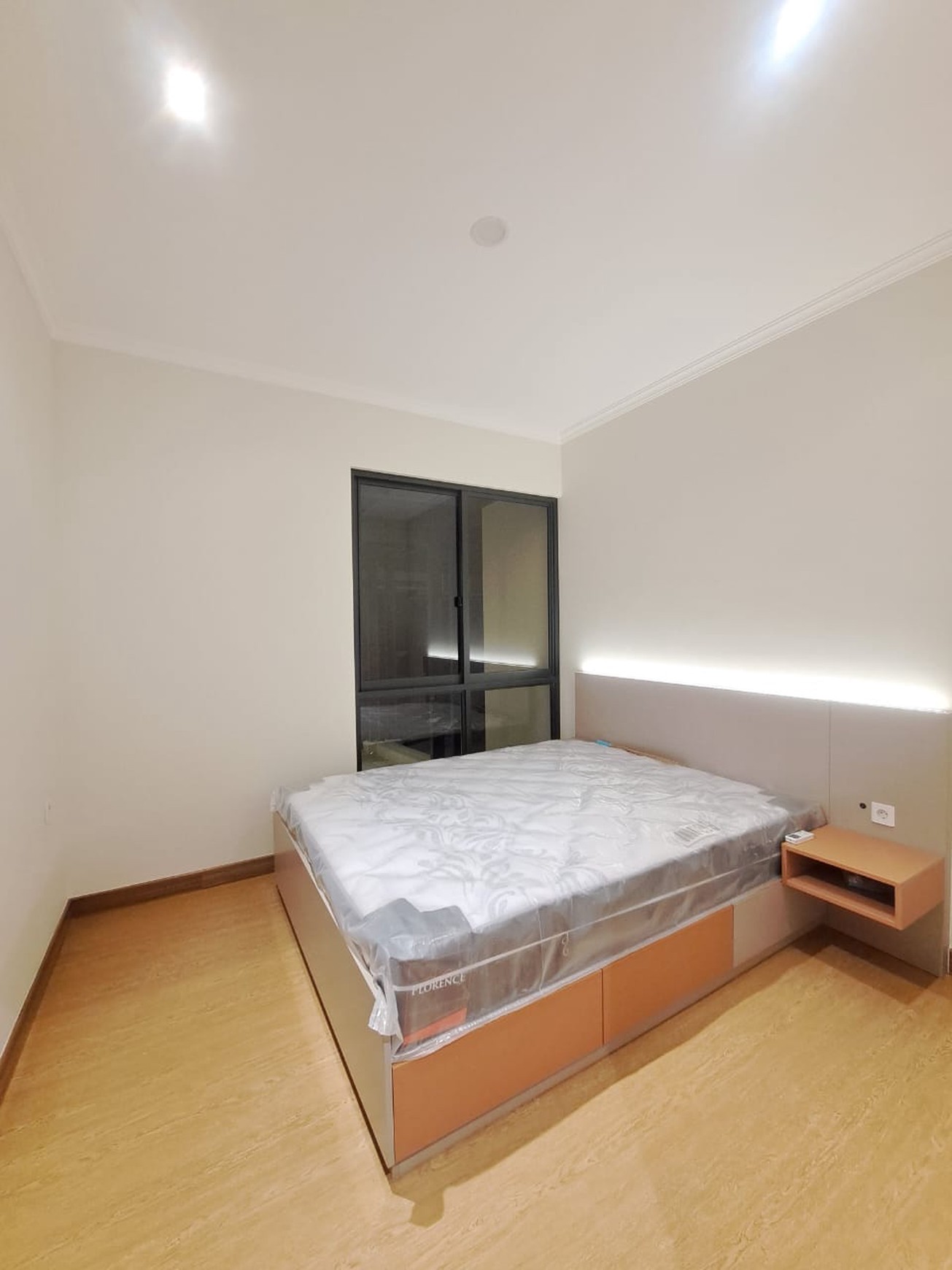 Flash Sale. Rumah mewah Cluster Carson, Gadung Serpong