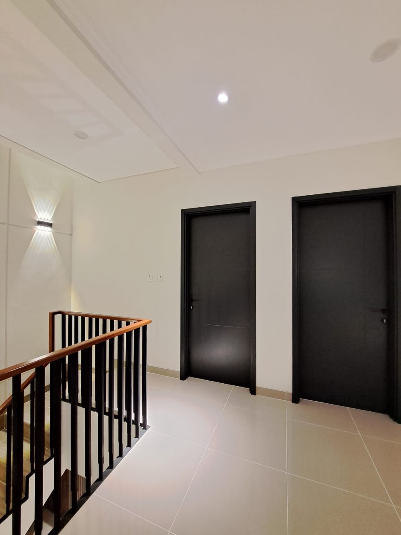 Flash Sale. Rumah mewah Cluster Carson, Gadung Serpong