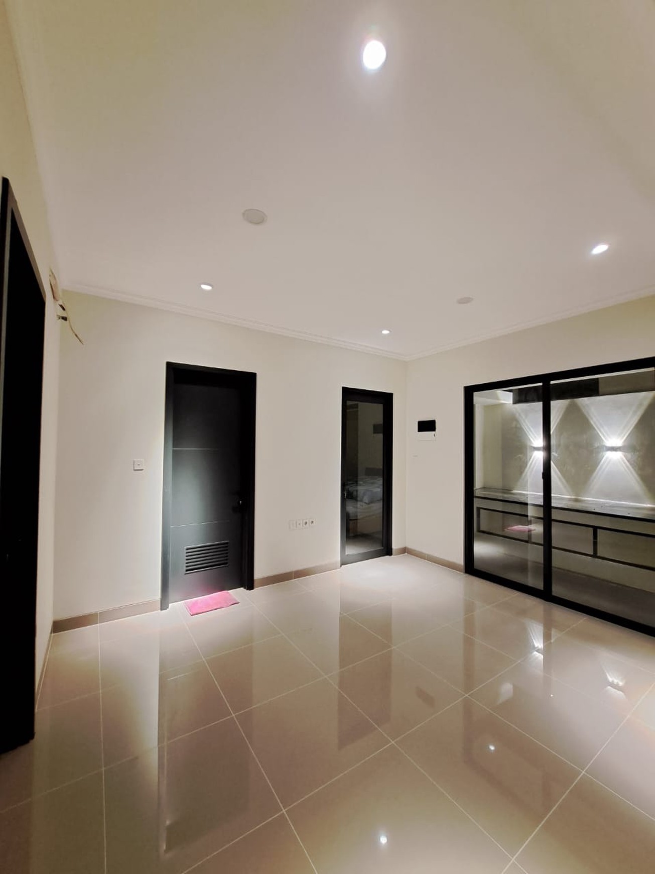 Flash Sale. Rumah mewah Cluster Carson, Gadung Serpong