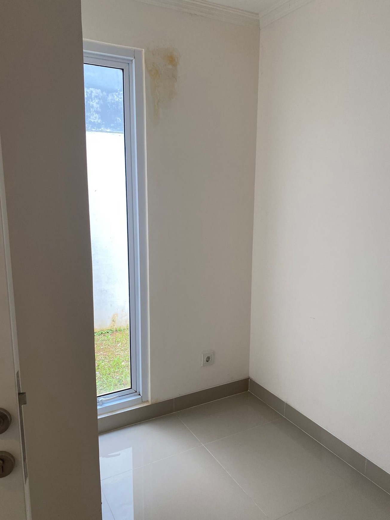 Harga BU. Rumah Modern Boston Village, Gading Serpong