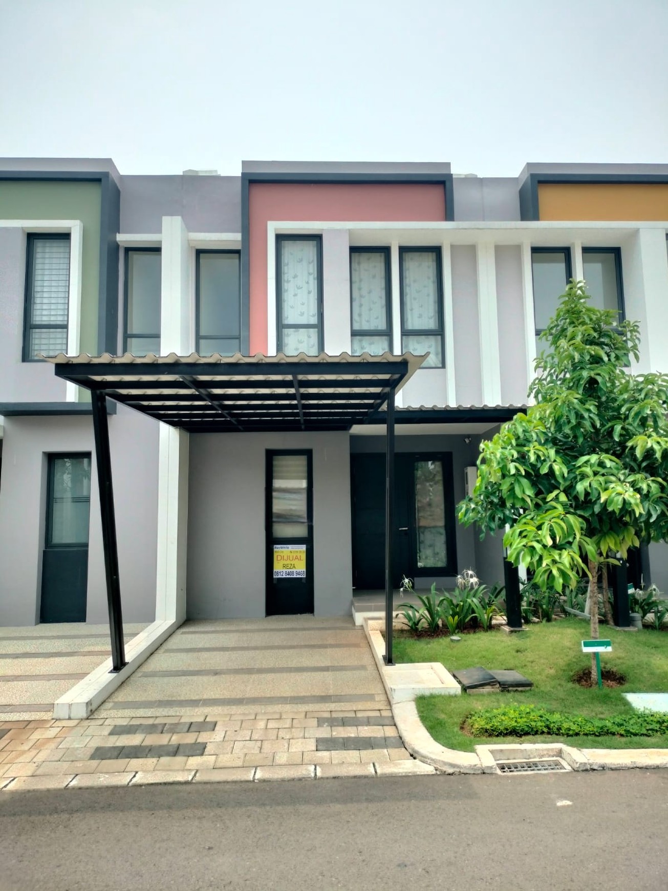 Termurah. Rumah modern cluster Baroni, Gading Serpong.
