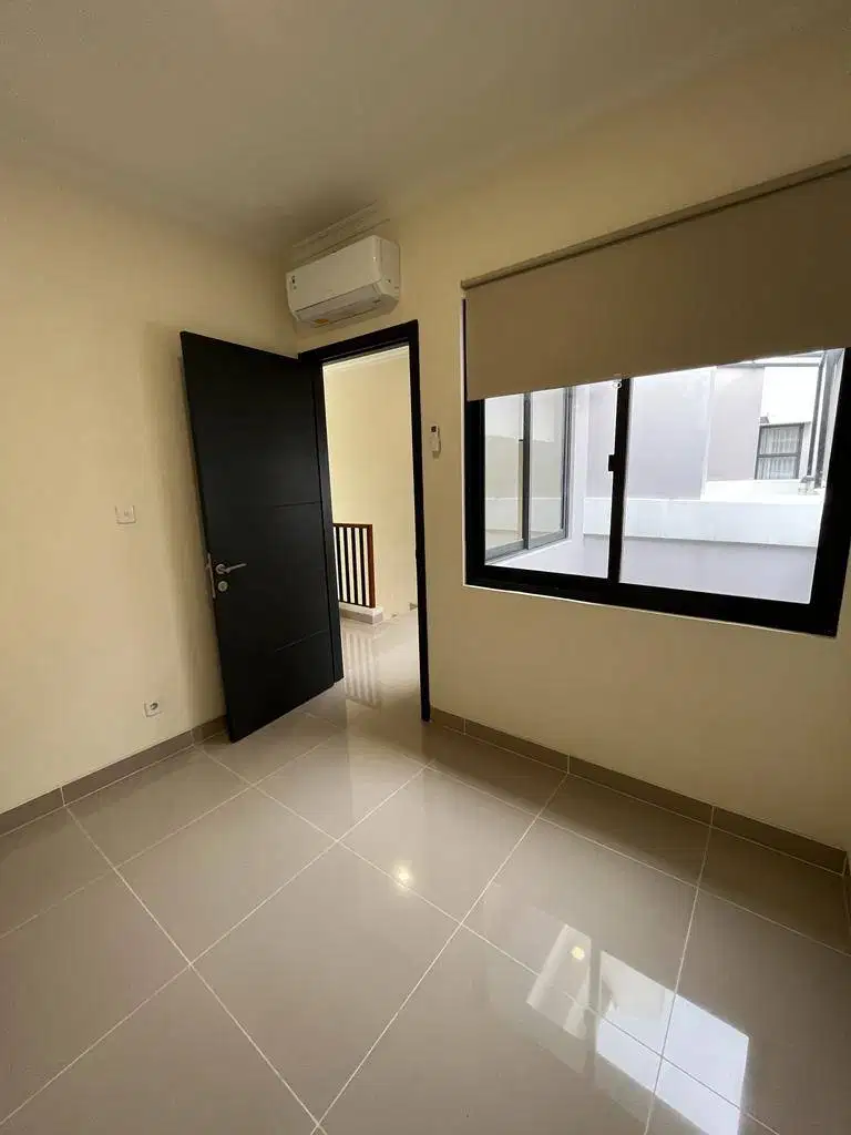 Termurah. Rumah modern cluster Baroni, Gading Serpong.