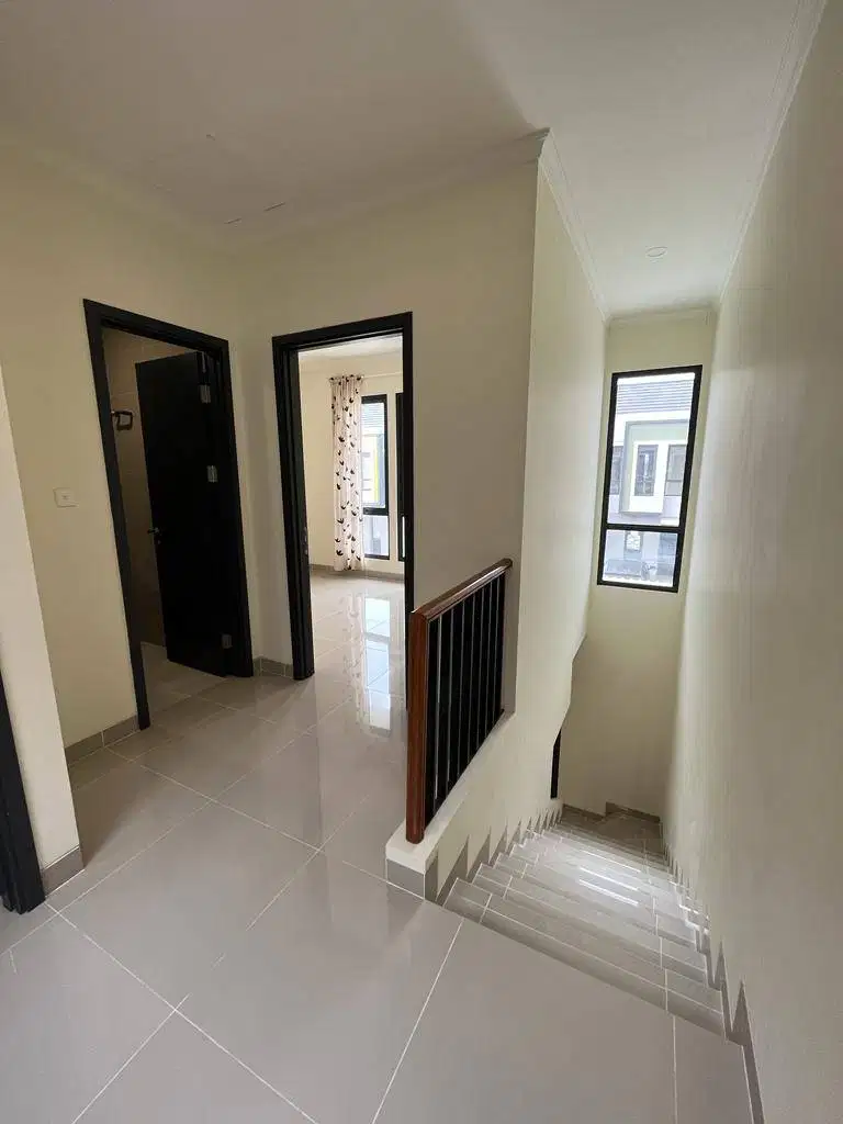 Termurah. Rumah modern cluster Baroni, Gading Serpong.