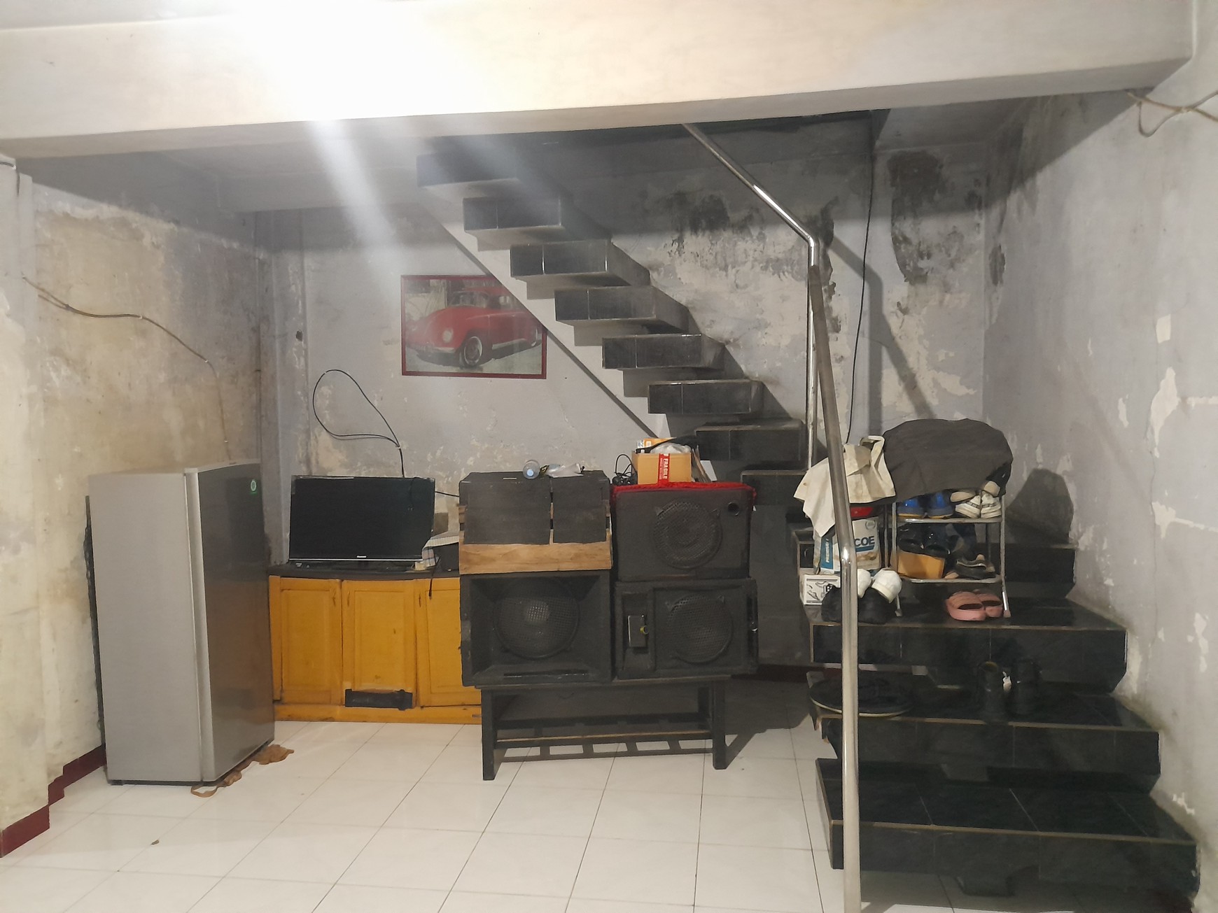 Rumah Luas 2 Lantai di Jantung Jelakombo, Jombang