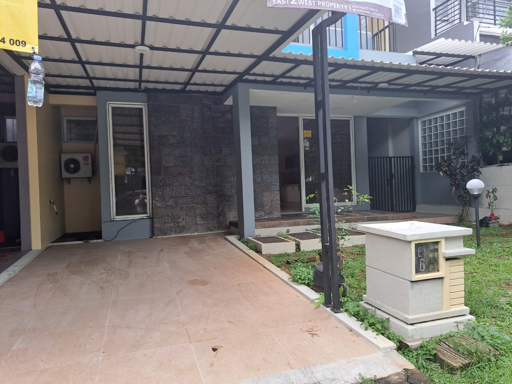 Rumah rapi 2 lantai De Latinos BSD City Tangerang Selatan dekat stasiun kereta rawa buntu tol
