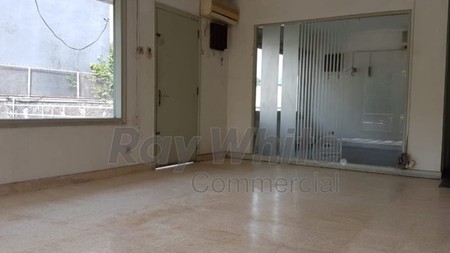 Tanah dan Bangunan Strategis, Lokasi Premium, Harga Menarik,  di Jl. Prof. Dr. Soepomo, Tebet, Jakarta Selatan.