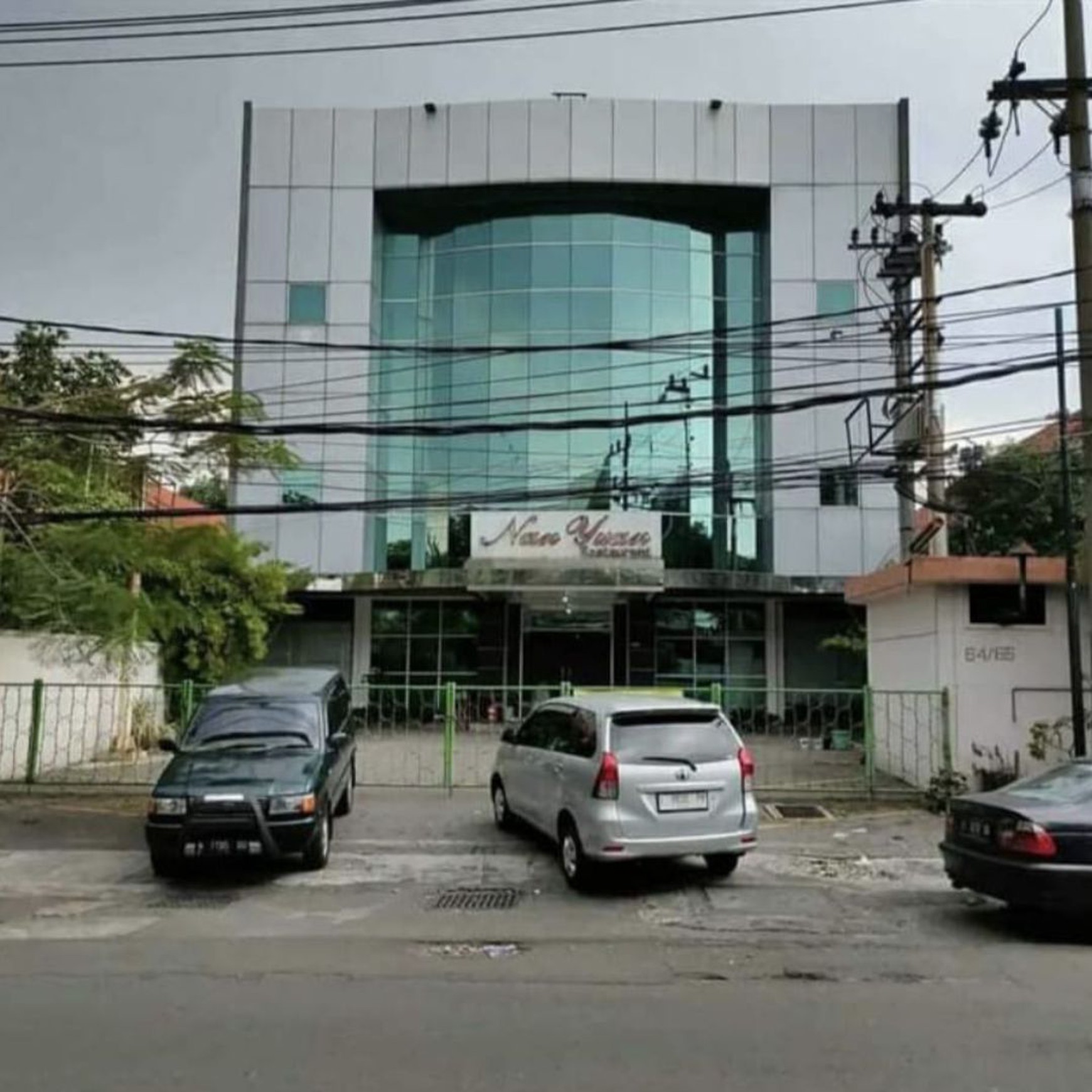 FOR LEASE | DISEWAKAN GEDUNG JL TEGALSARI SURABAYA PUSAT