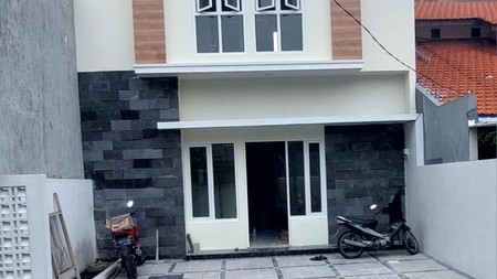 Dijual rumah Medokan Ayu