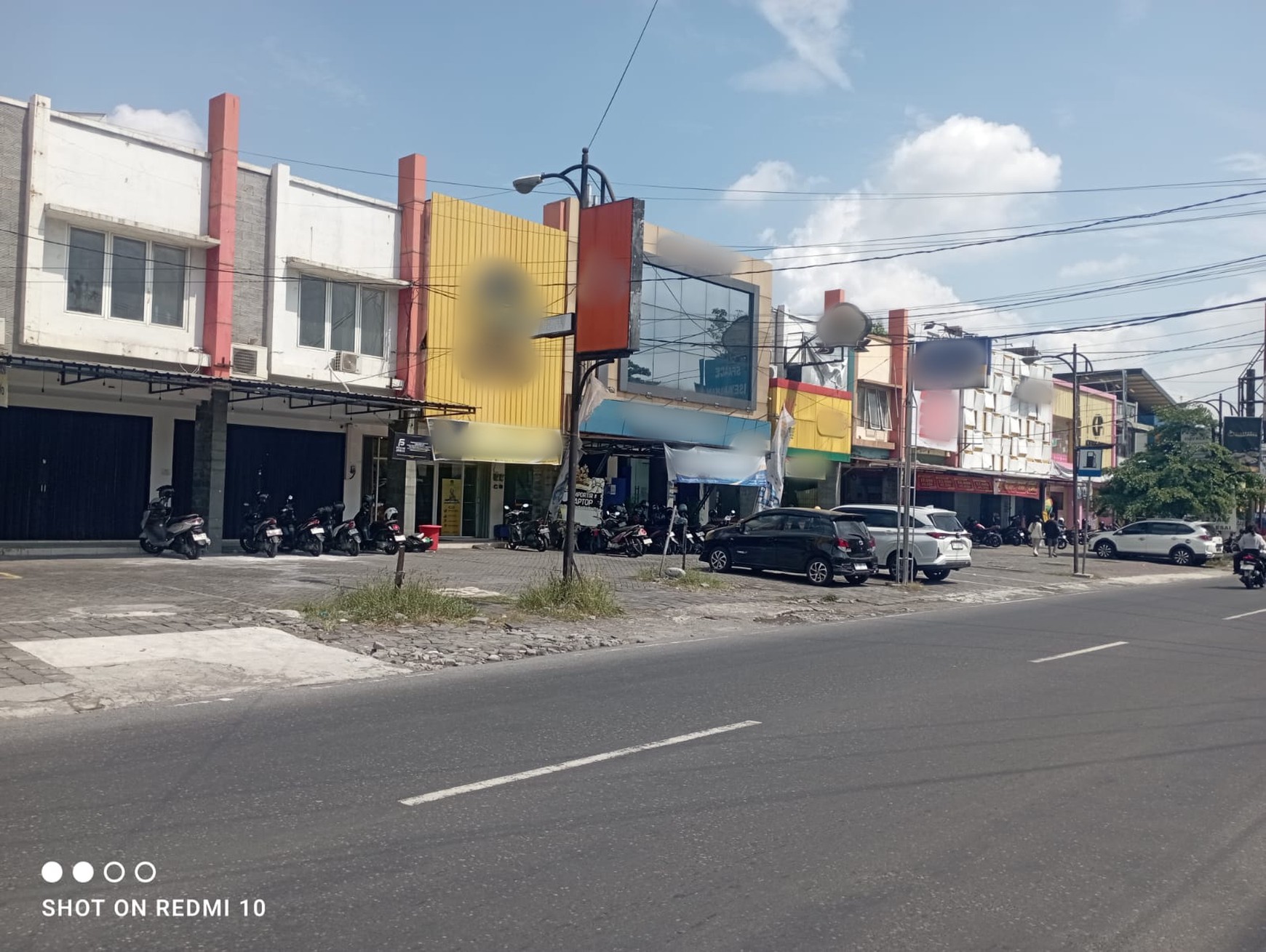 Bangunan Komersil Lokasi Premium Dekat Kampus Jl Babarsari Depok Sleman