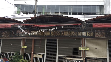 GEDUNG 4 LANTAI DI SALEMBARAN