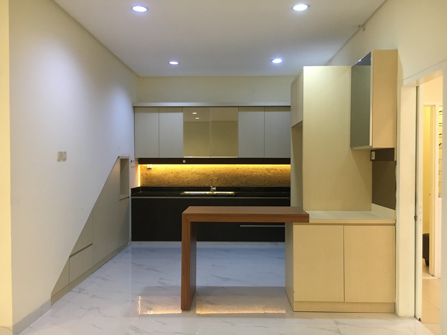 Rumah di Garden House PIK