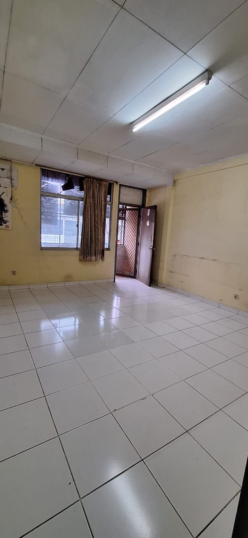 Disewakan Ruko di Taman Harapan Indah