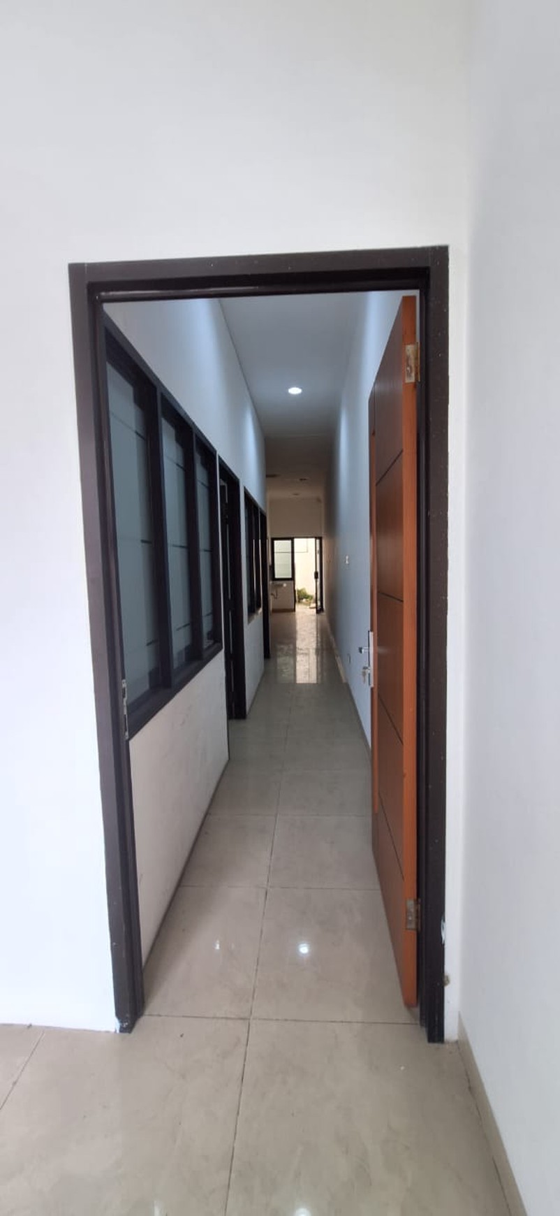 Disewakan ruko di tomang utara