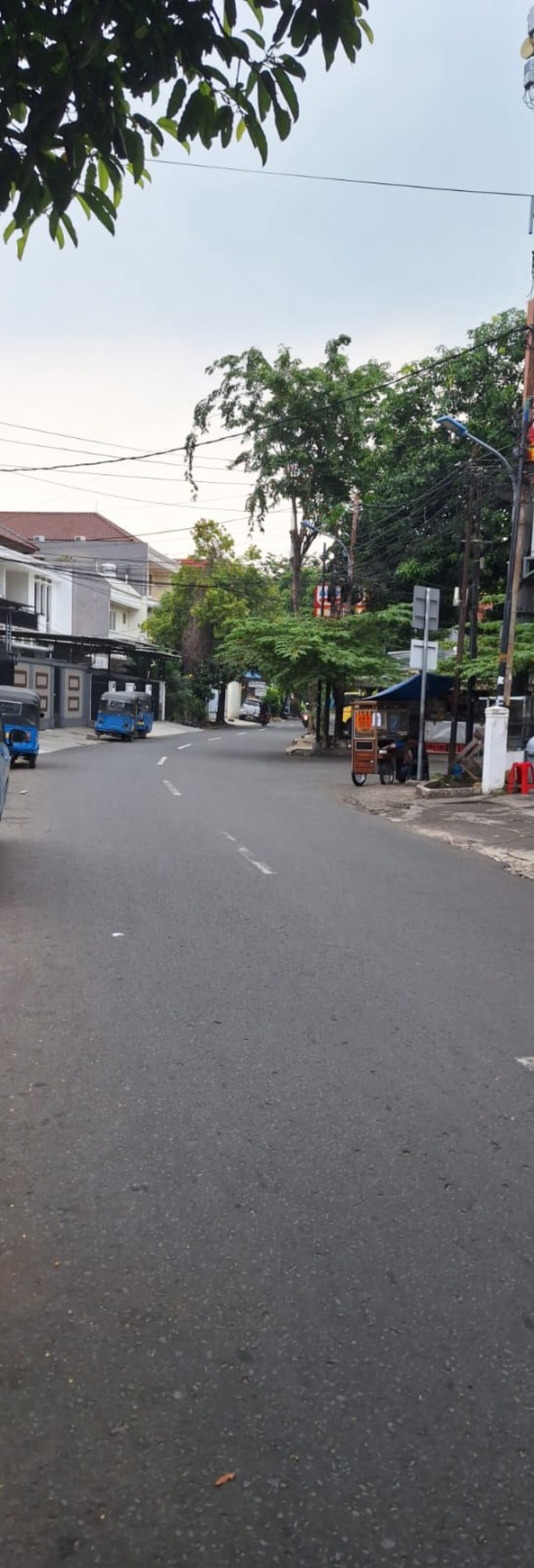 Disewakan ruko di tomang utara