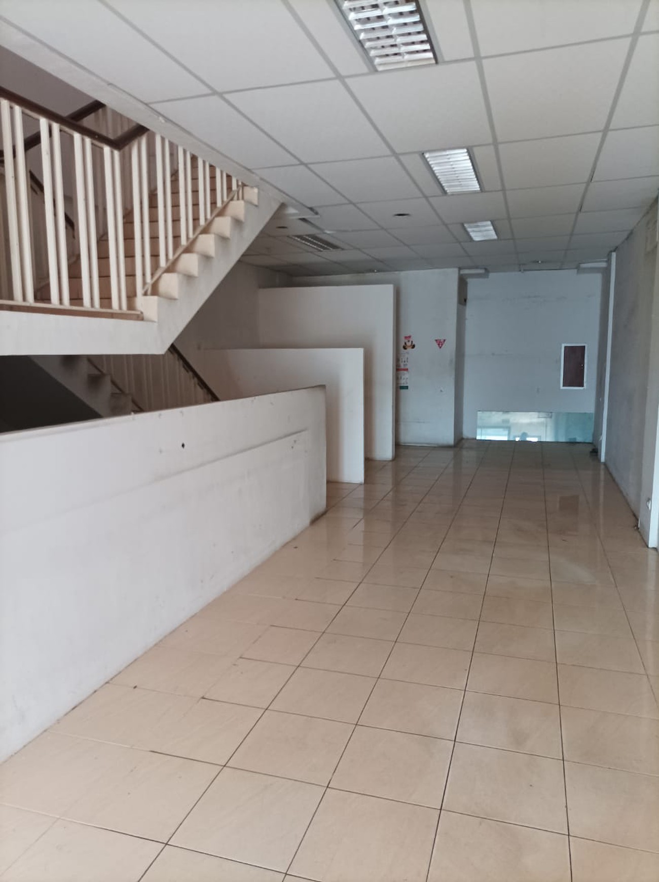 Disewakan ruko di jalan juanda jakarta pusat