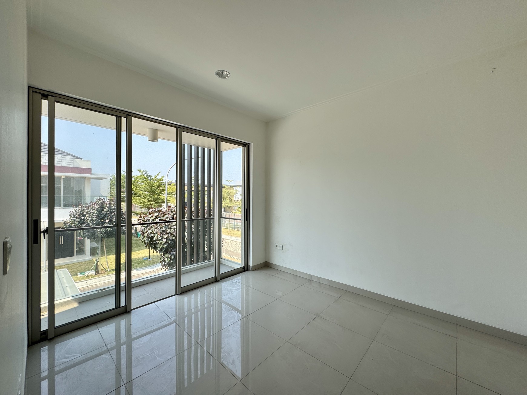 Disewa Rumah di Pik 2, Cluster Riverside