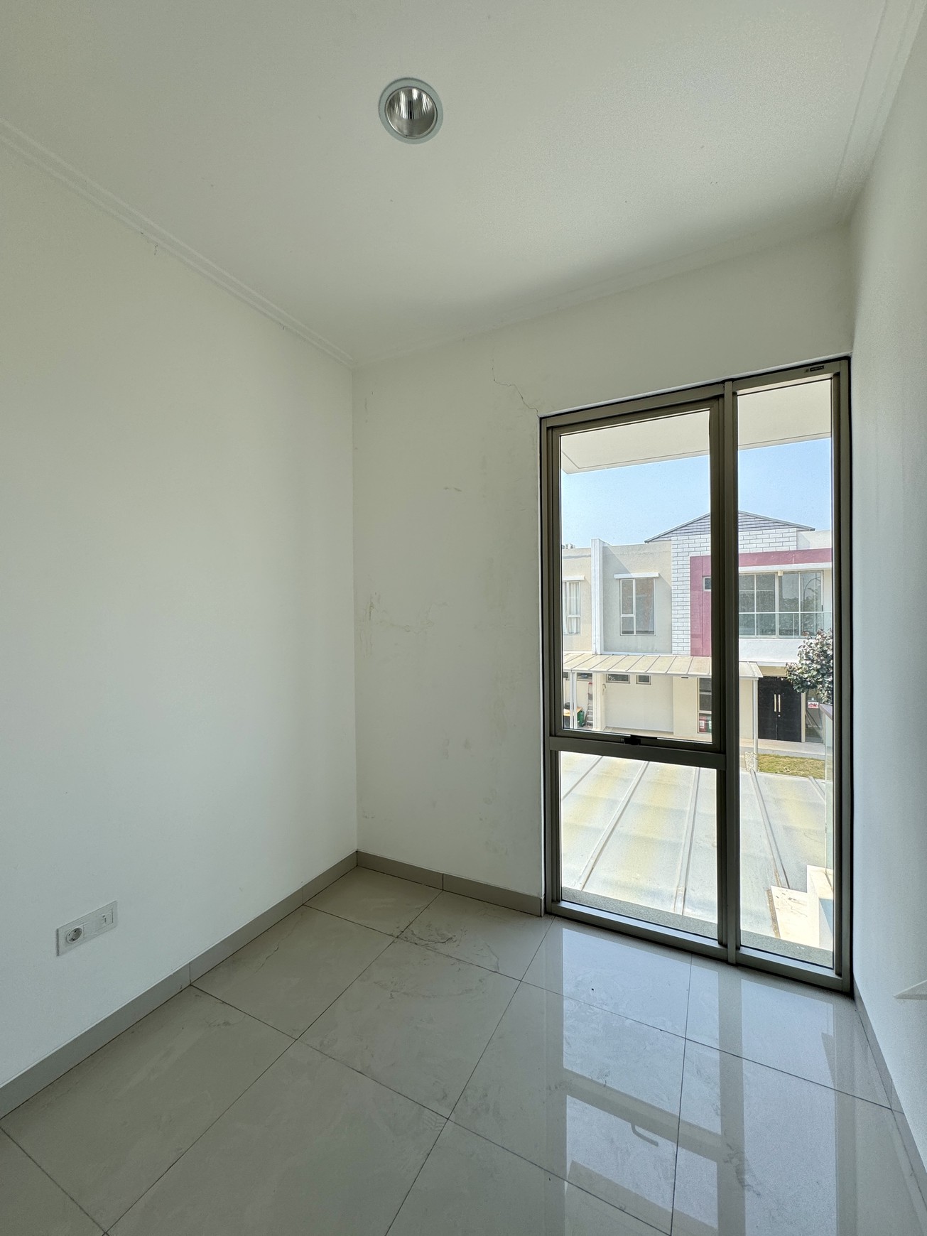 Disewa Rumah di Pik 2, Cluster Riverside