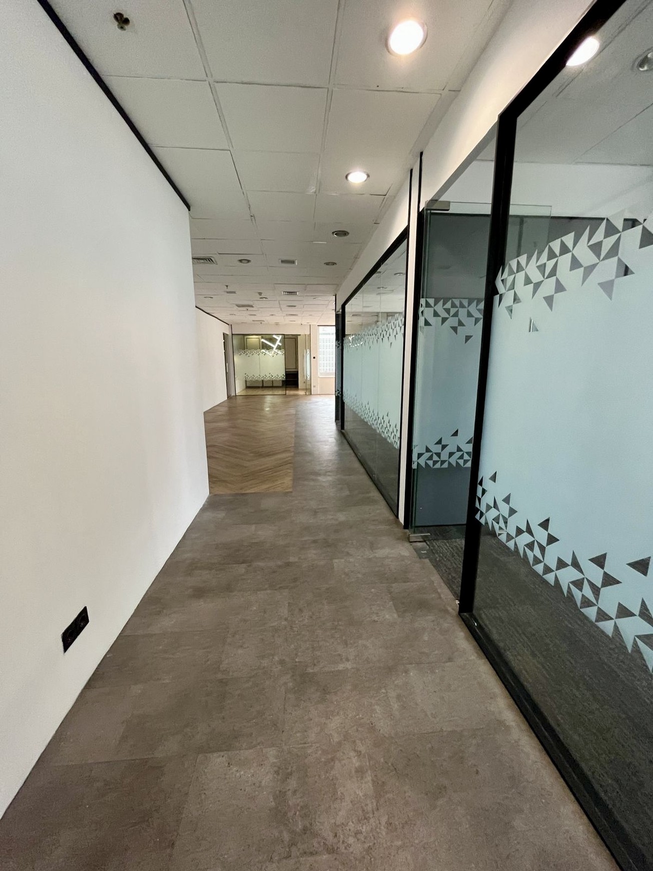 For Rent Office Space at Menara Sudirman, South Jakarta