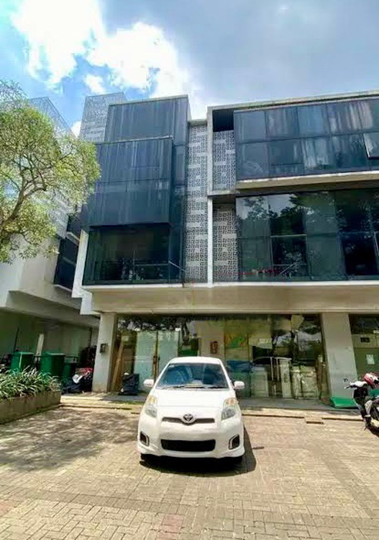 Dijual Ruko Gandeng di The Icon Business Park, BSD City