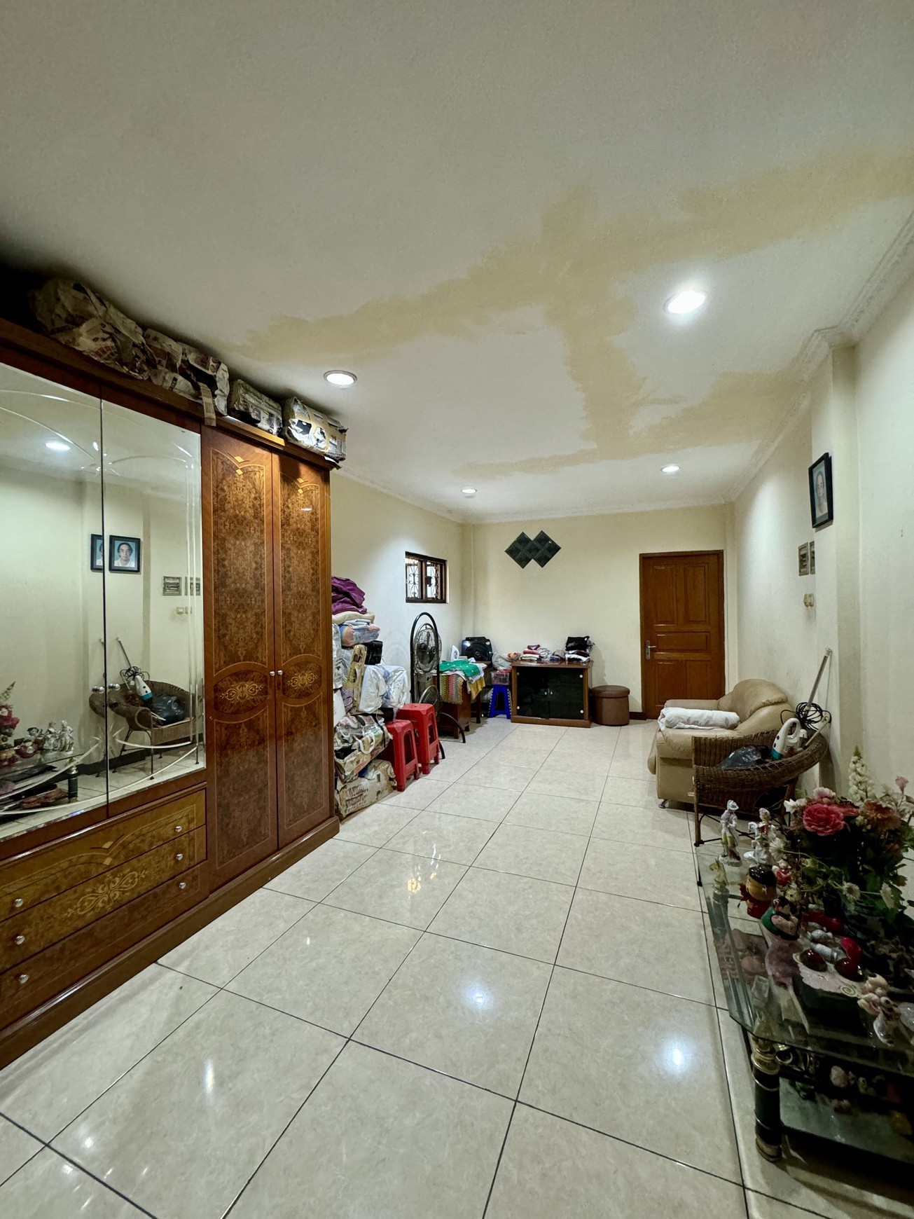 Dijual Ruko Gandeng di Blandongan, Tambora Jakarta Barat