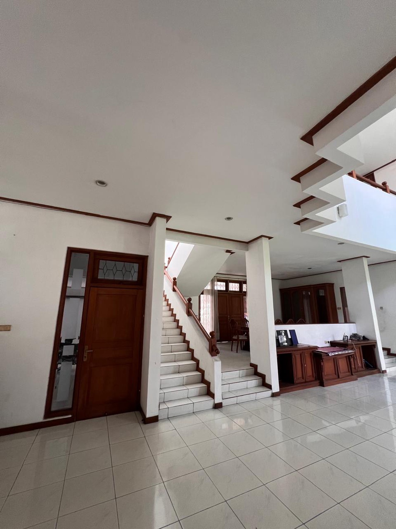 Rumah Bagus Di Jl Ismaya Cinere Depok Jawa Barat